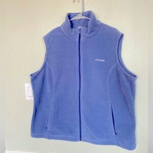Excellent used condition Columbia fleece vest size 2X “Eve Blue” color